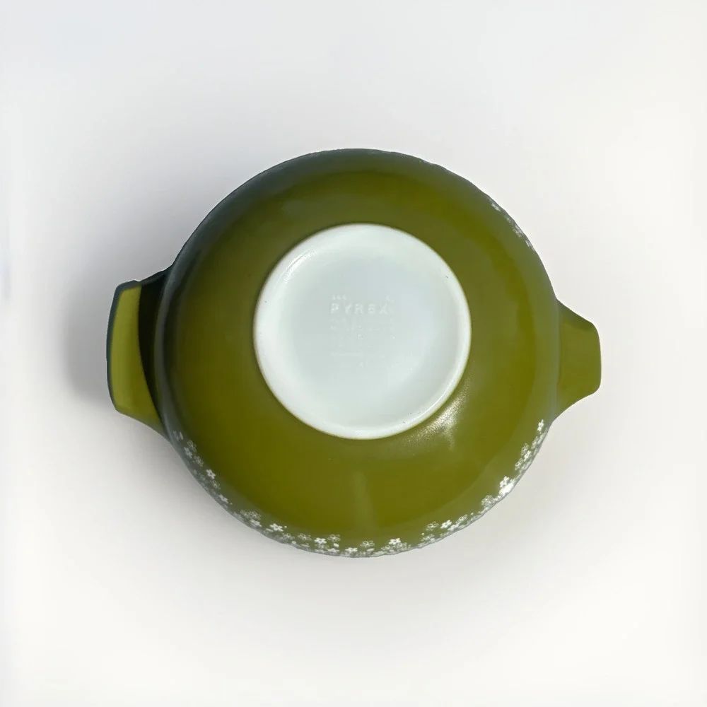 Pyrex vintage green